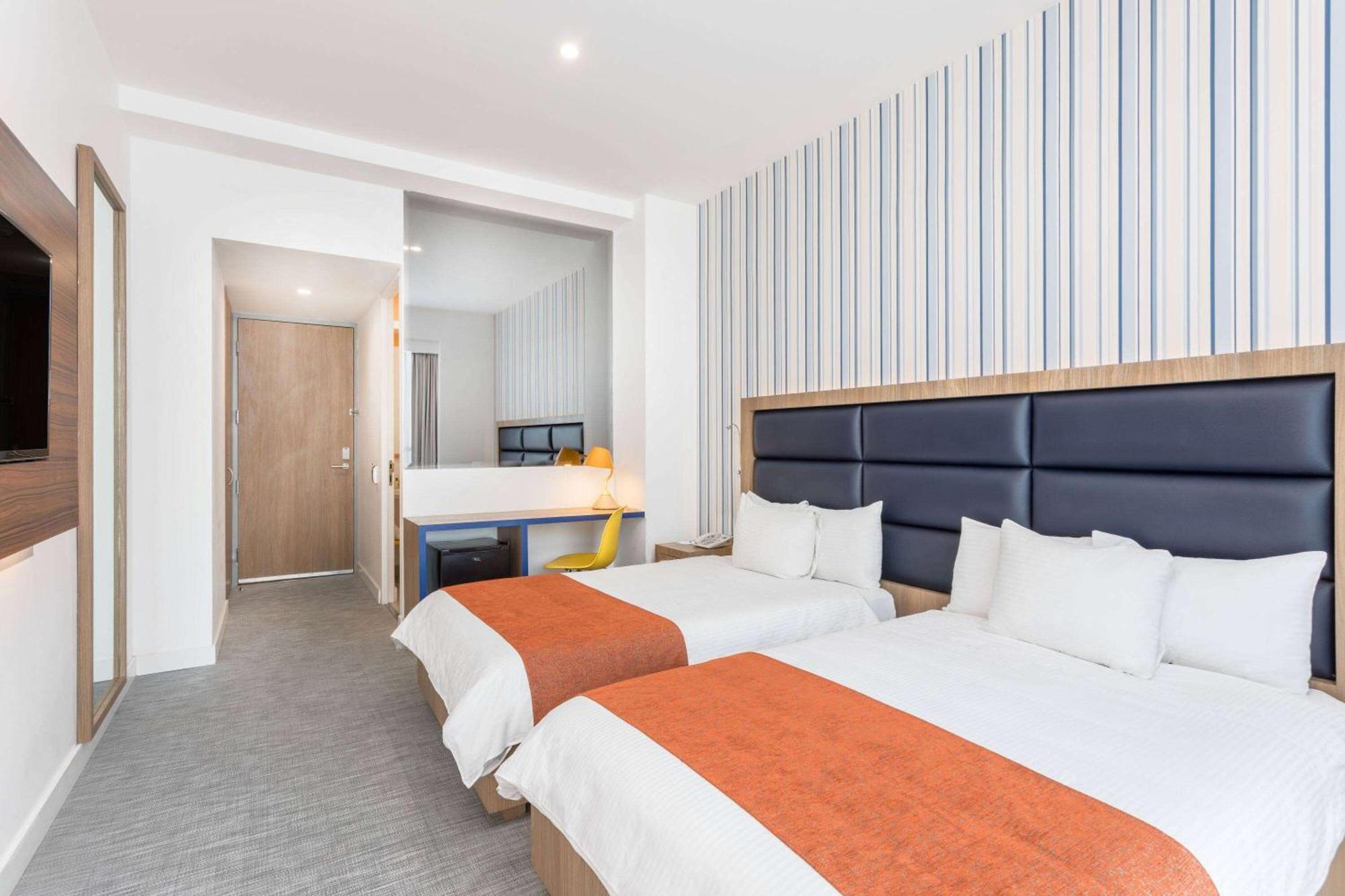 Tryp By Wyndham Mexico City World Trade Center Area Exterior photo